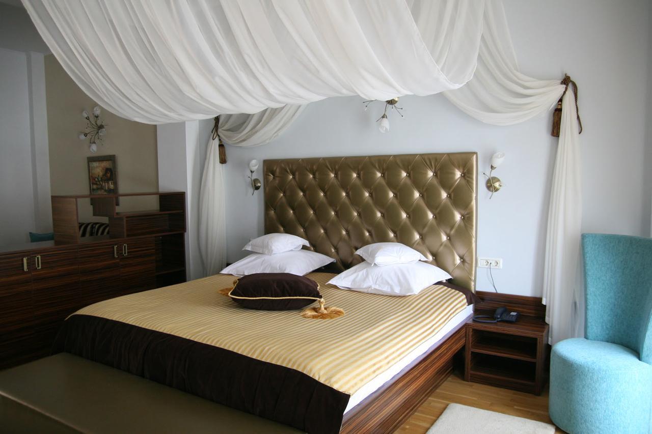 Hotel Kilometrul Zero Drăgăşani Kültér fotó